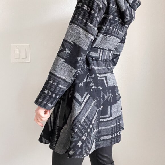 FOREVER 21 Hooded Aztec Boho Wrap Coat - Hippie Shawl Winter Jacket (S) - Picture 2 of 14